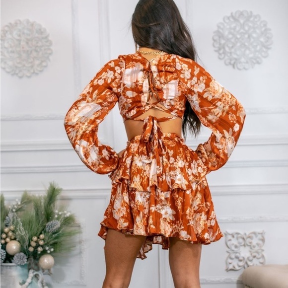 Resort Red Cut-Out Ruffle Floral Midi Romper - Picture 7 of 8